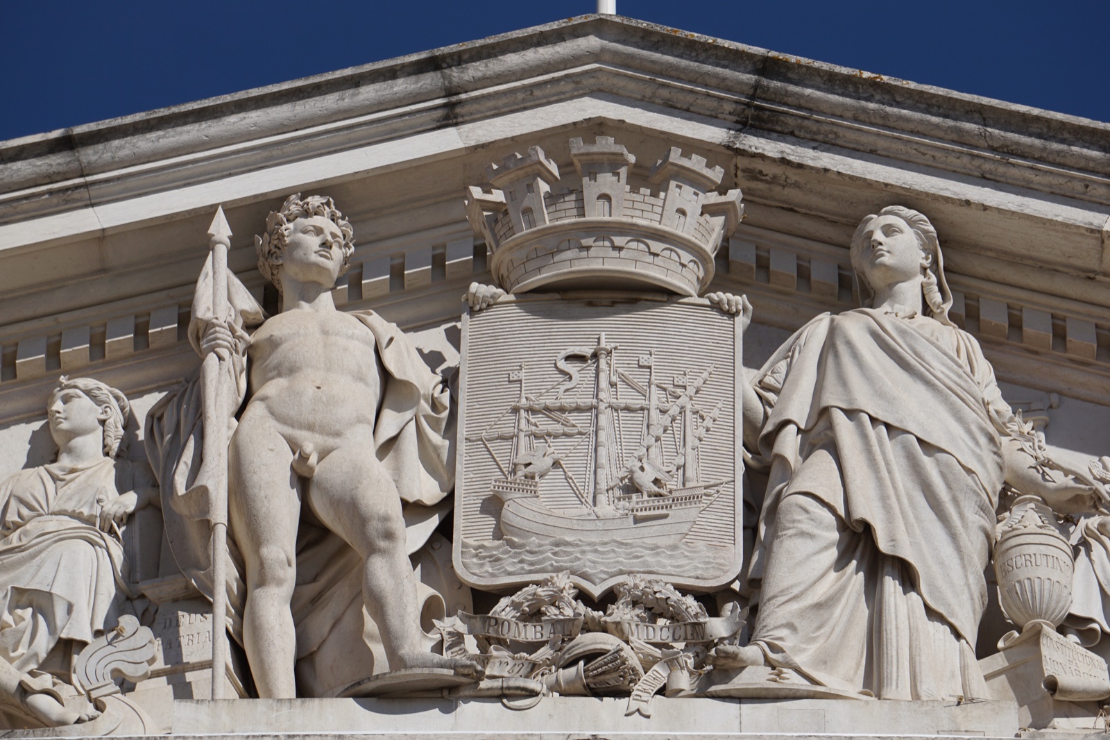 A ship with two ravens carved into the coat of arms on Lisbon City Hall